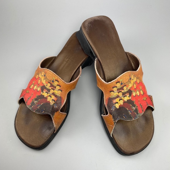 Icon Lose Angeles Wearable Art Sandals - Picture 1 of 7